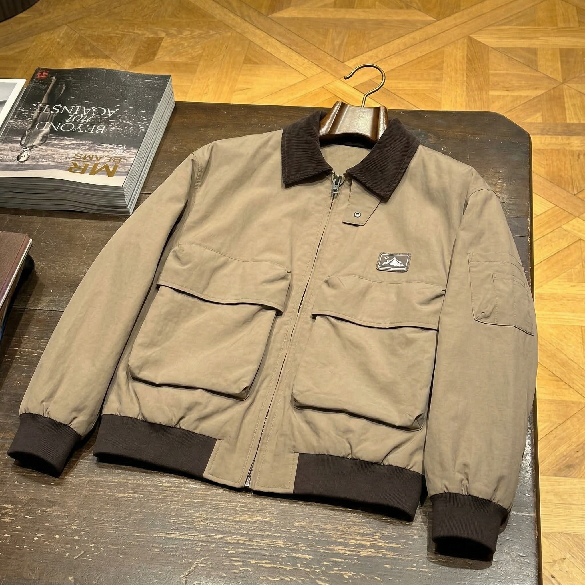 ラフに羽織るだけで、雰囲気完成