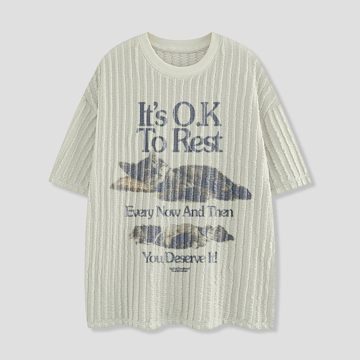 レストキャット グラフィックTシャツ