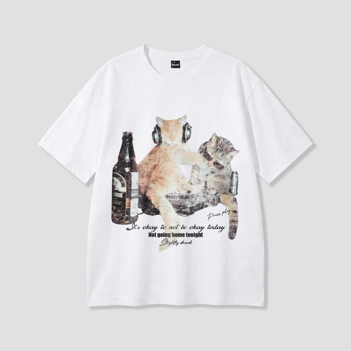 【予約】ナイトパーティーキャット グラフィックTシャツ
