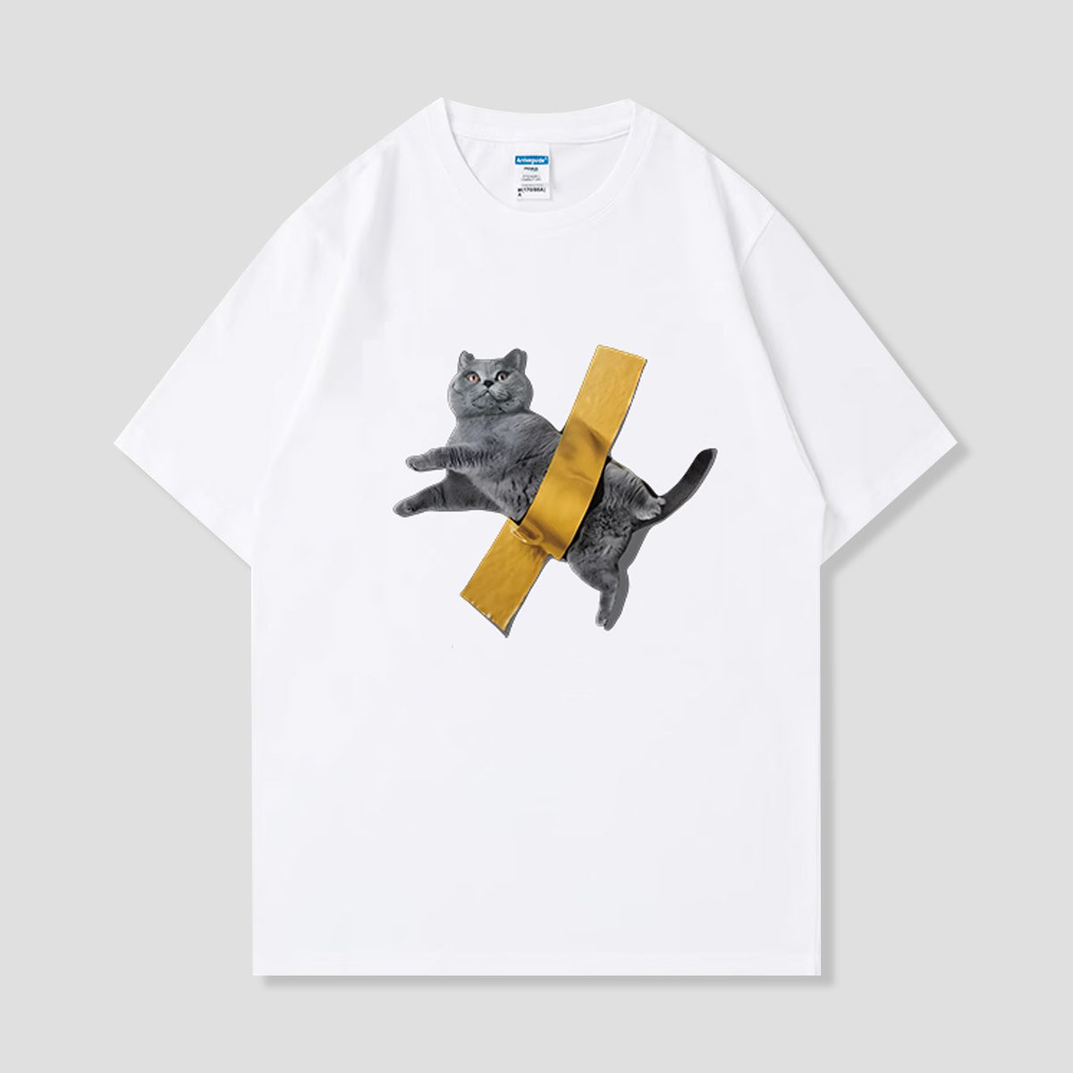 テープぐるぐるネコTシャツ