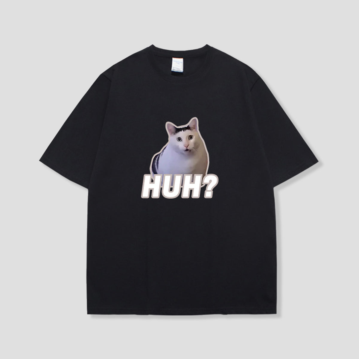 HUH? キャット グラフィックTシャツ