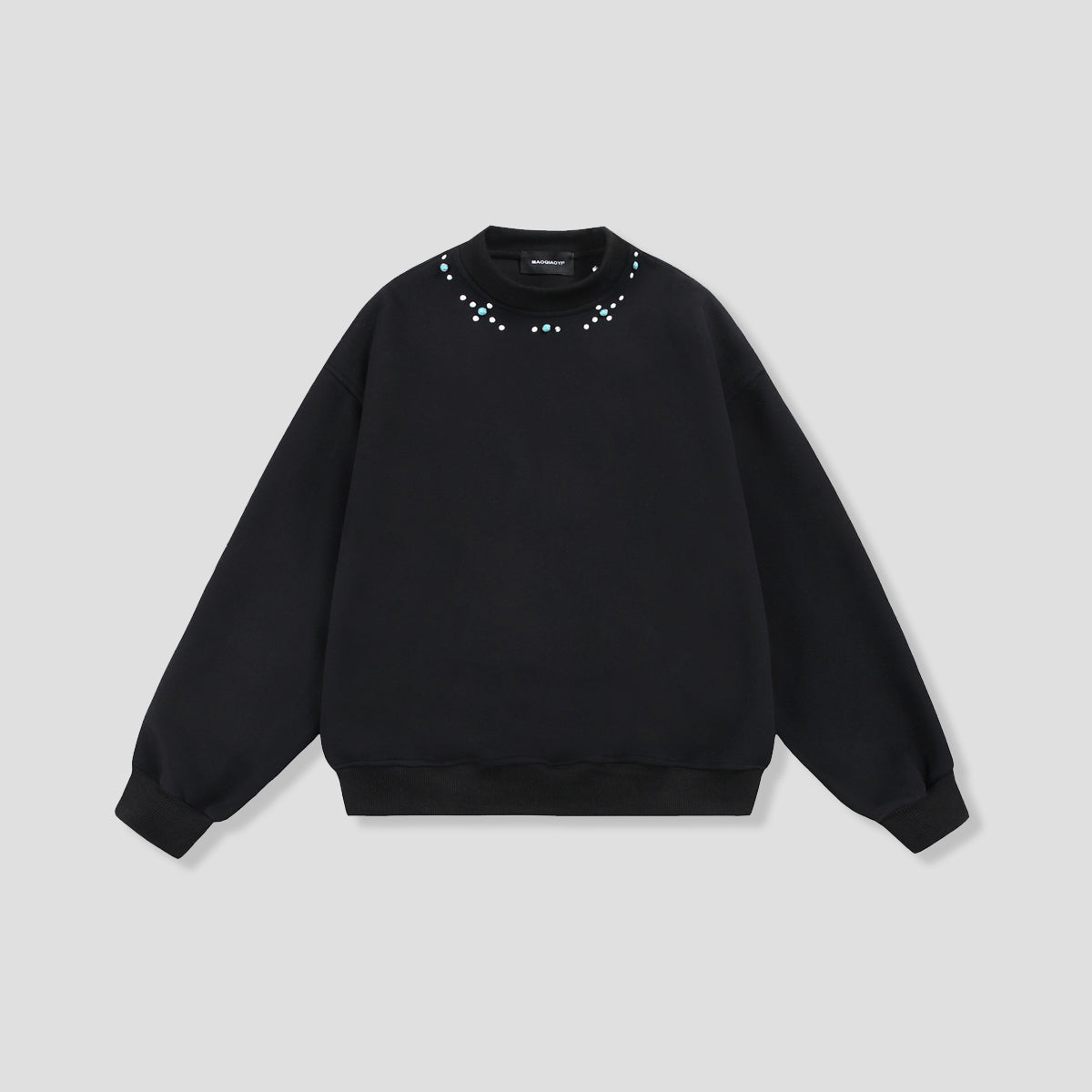 ターコイズスタッズ ネックデザイン スウェット