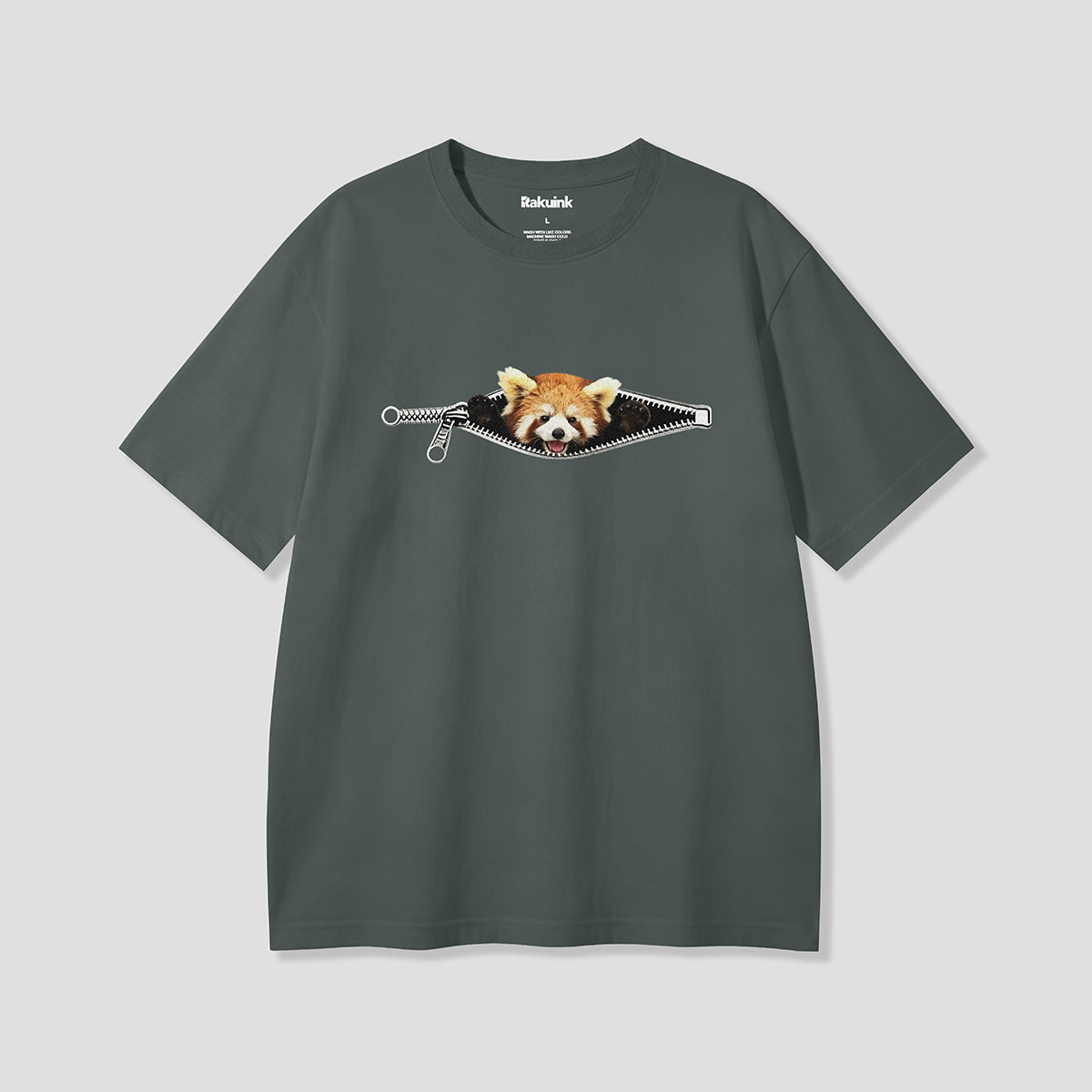 【予約】ジップインレッサーパンダ グラフィックTシャツ