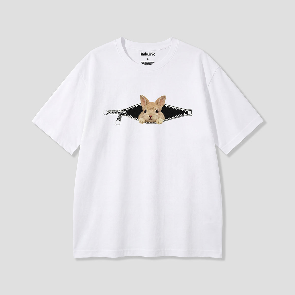 【予約】ジップポケットバニー グラフィックTシャツ