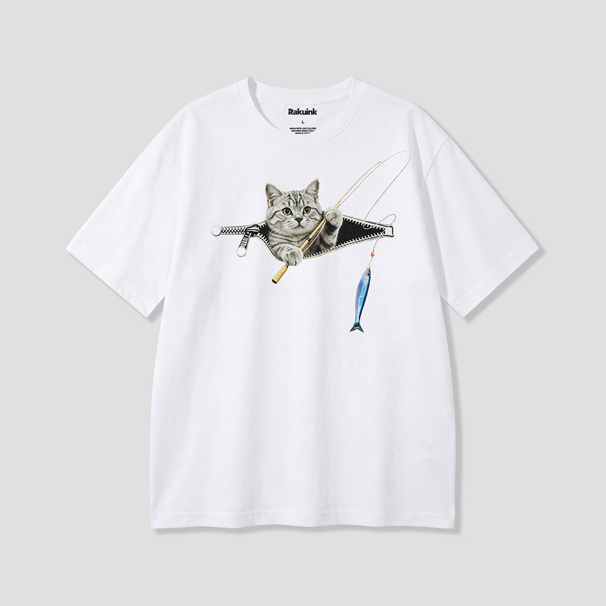 【予約】ジップフィッシングキャット グラフィックTシャツ