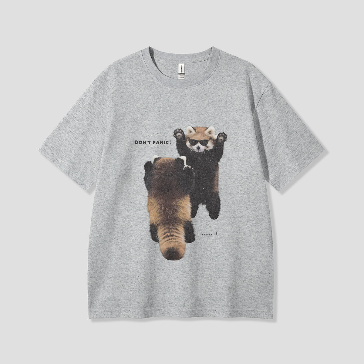 【予約】DON'T PANIC レッサーパンダ グラフィックTシャツ
