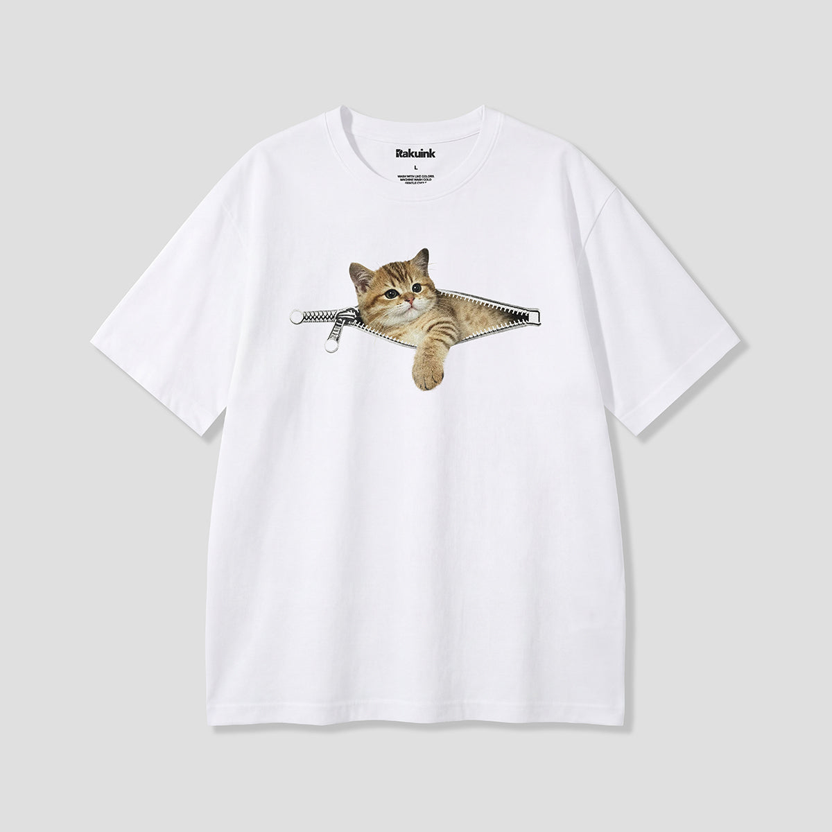 【予約】ジップアウトキャット グラフィックTシャツ