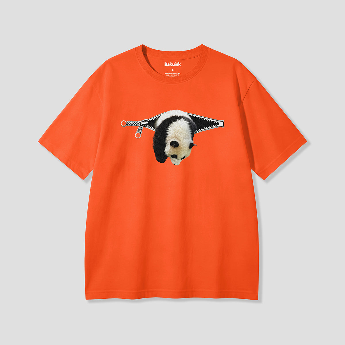 【予約】ジップインパンダ グラフィックTシャツ