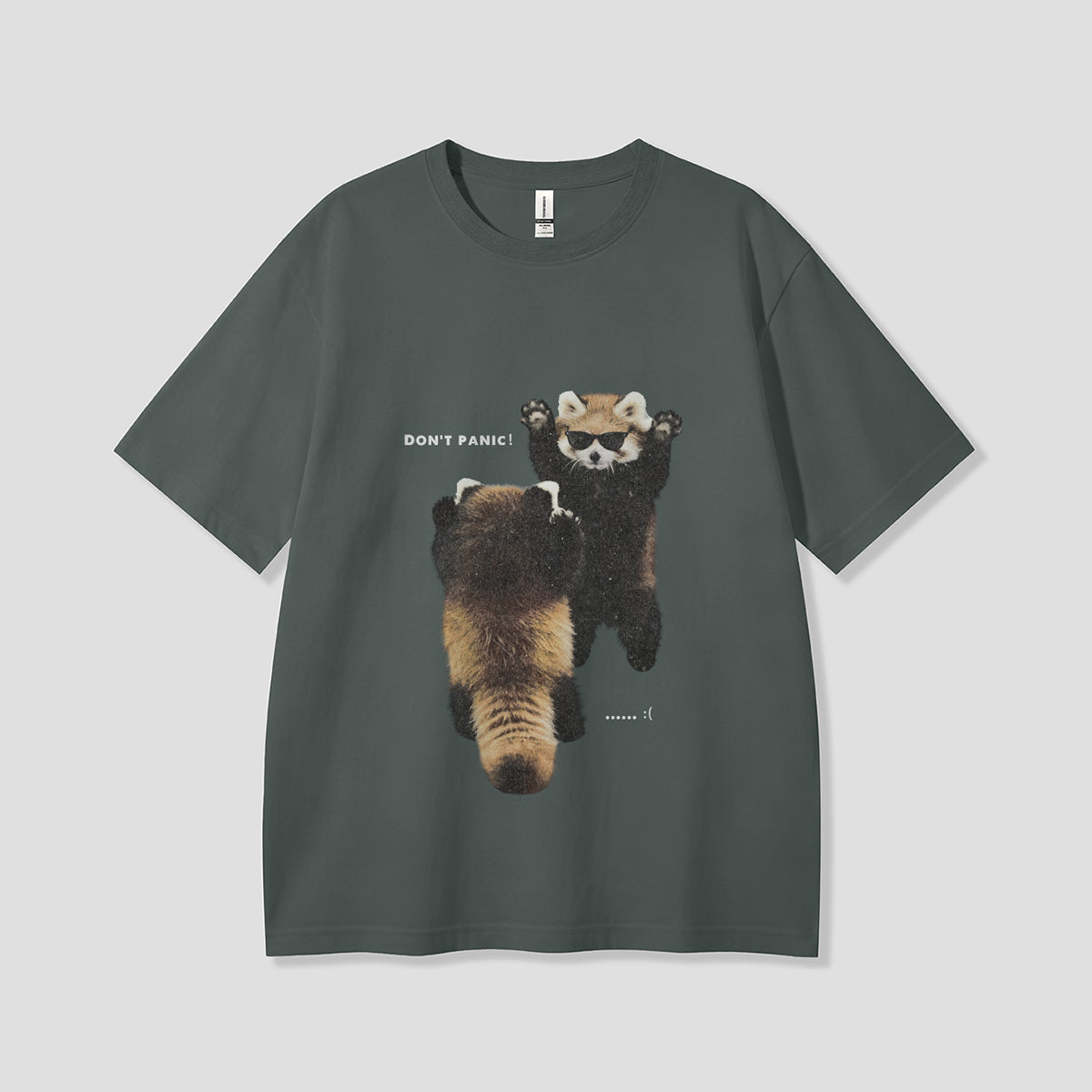 【予約】DON'T PANIC レッサーパンダ グラフィックTシャツ