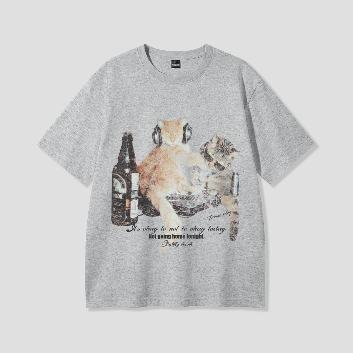 【予約】ナイトパーティーキャット グラフィックTシャツ
