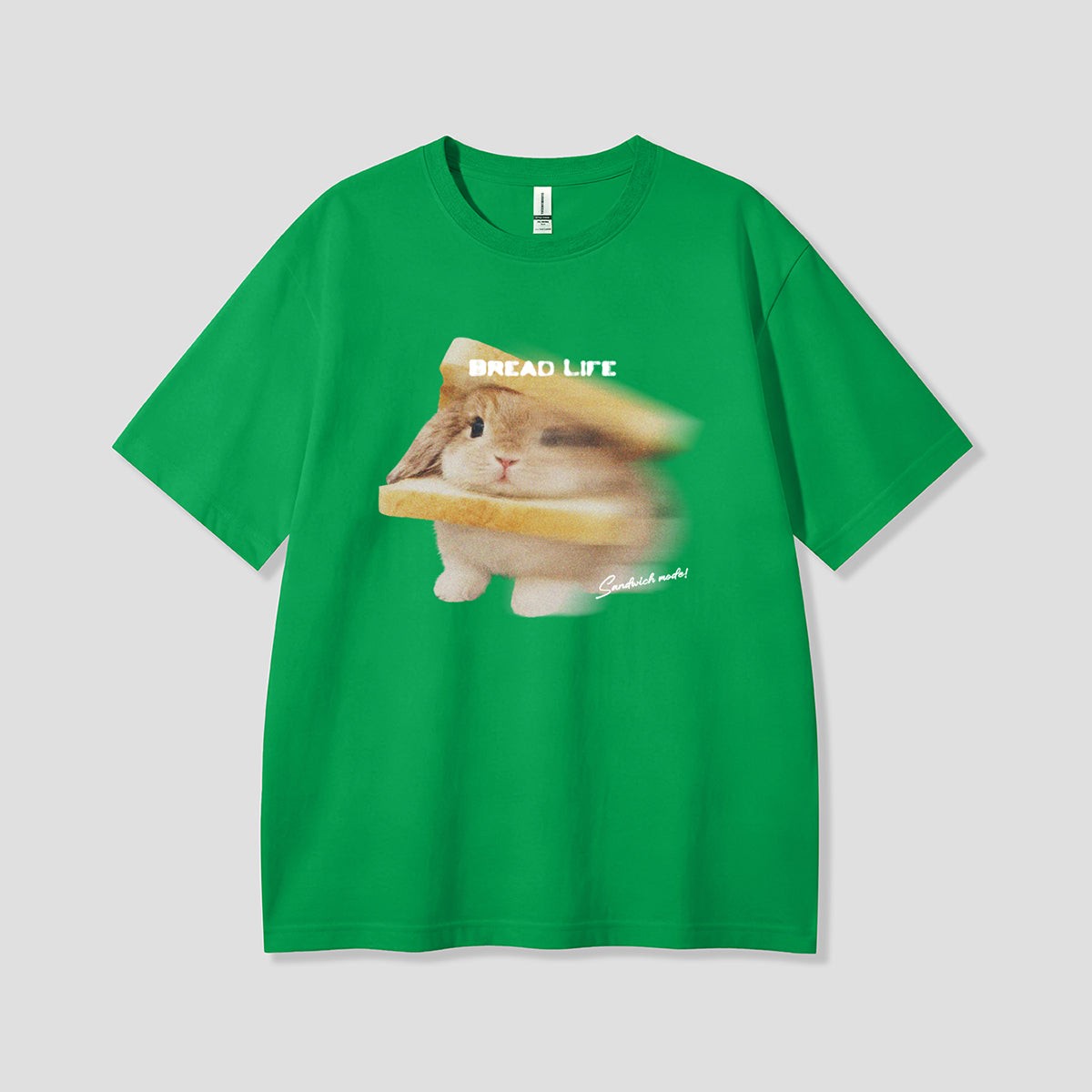 【予約】サンドうさぎ グラフィックTシャツ