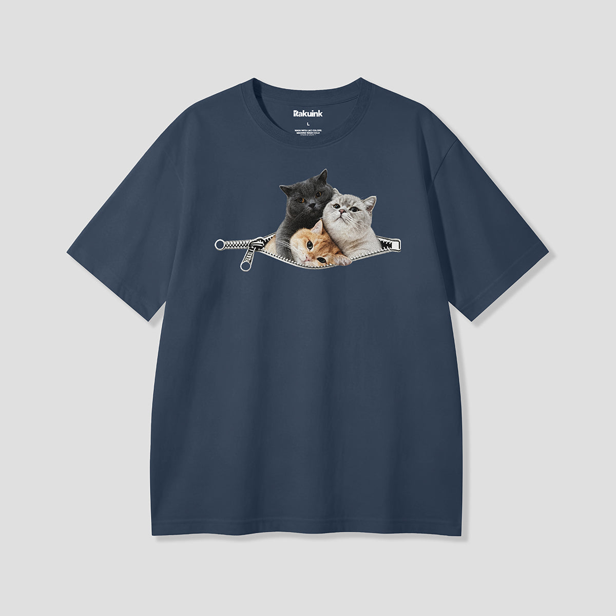 【予約】ジップポケットキャット グラフィックTシャツ