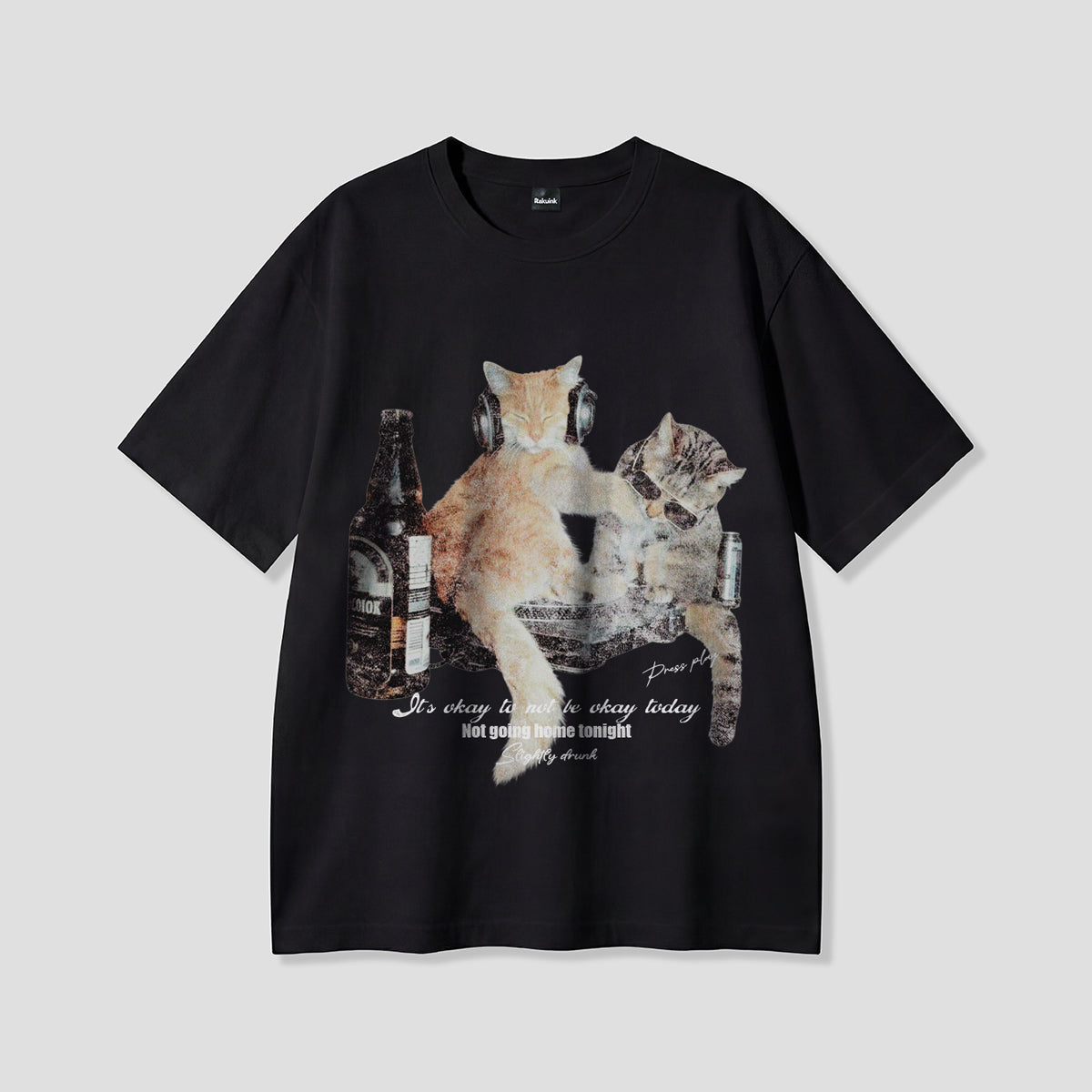 【予約】ナイトパーティーキャット グラフィックTシャツ