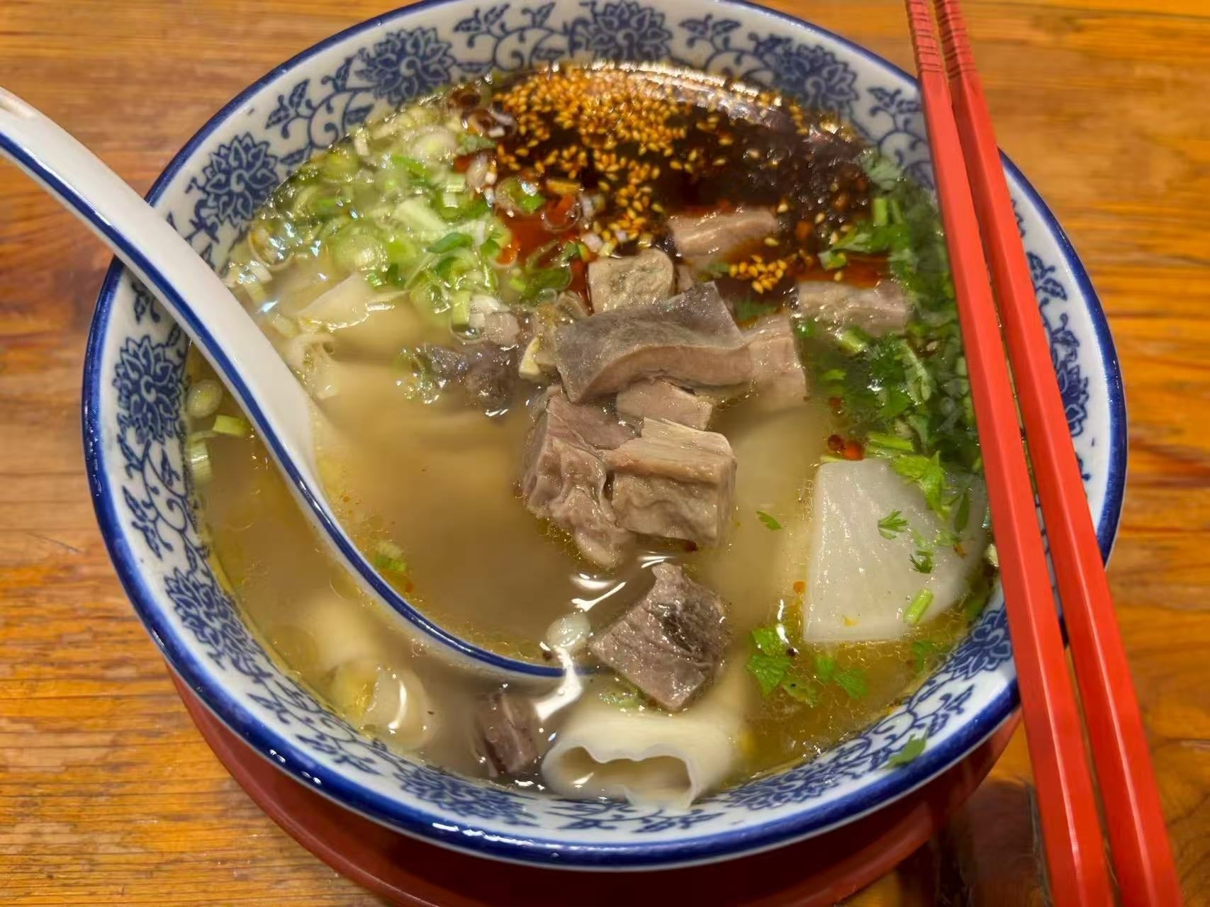 がっつりラーメンとTシャツ Vol.5🐱🍜