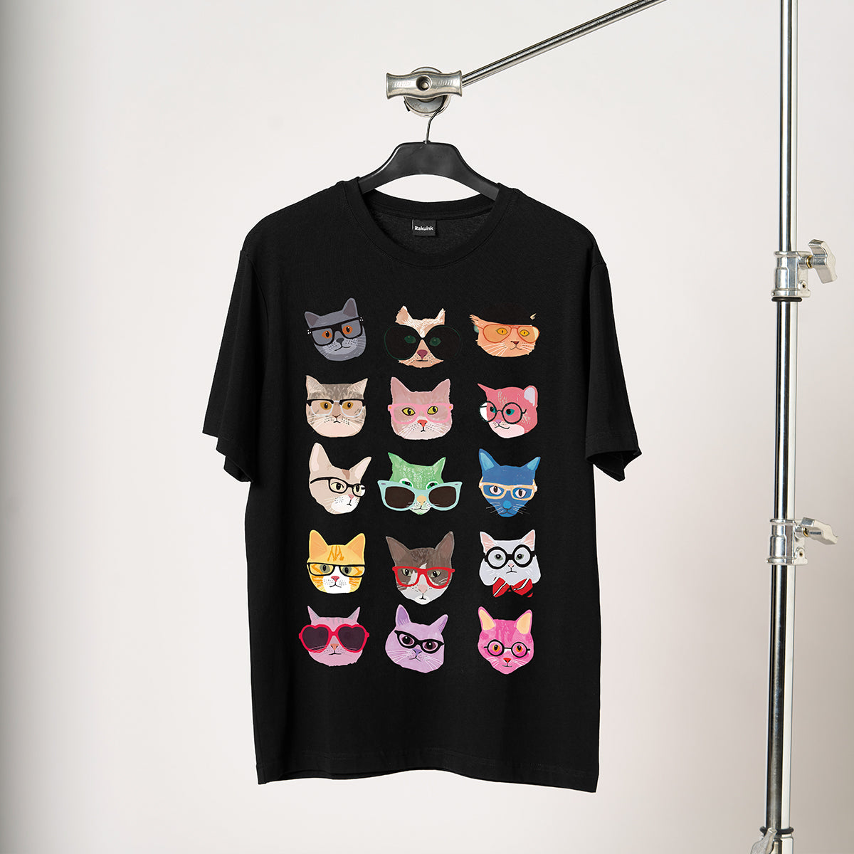 ねこねこ 猫ファッションウィーク｜メガネ猫のファッションTシャツ – RakuInk