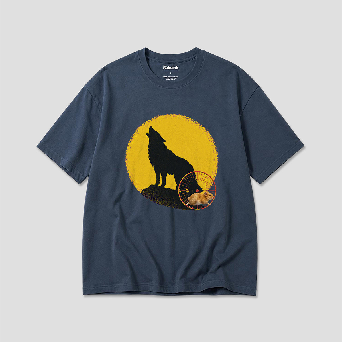 月を見上げるハムスター グラフィックTシャツ