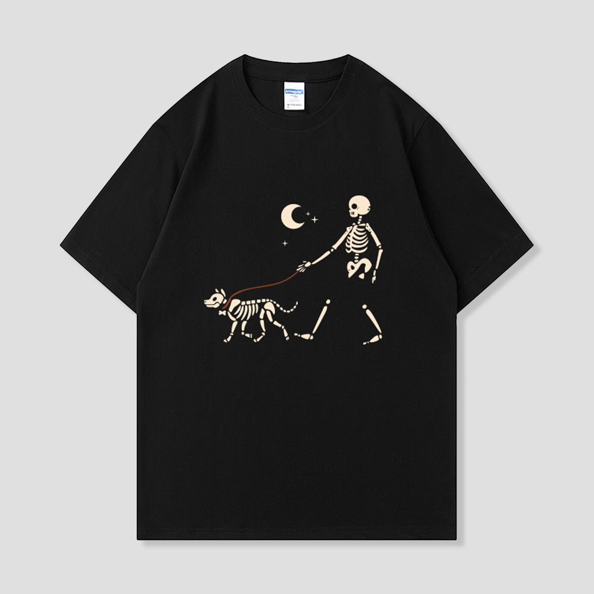骸骨と犬の月夜Tシャツ