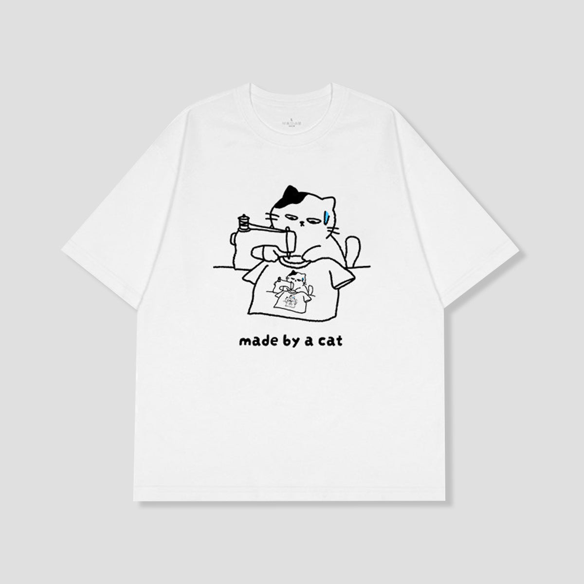 メイドバイキャット グラフィックTシャツ
