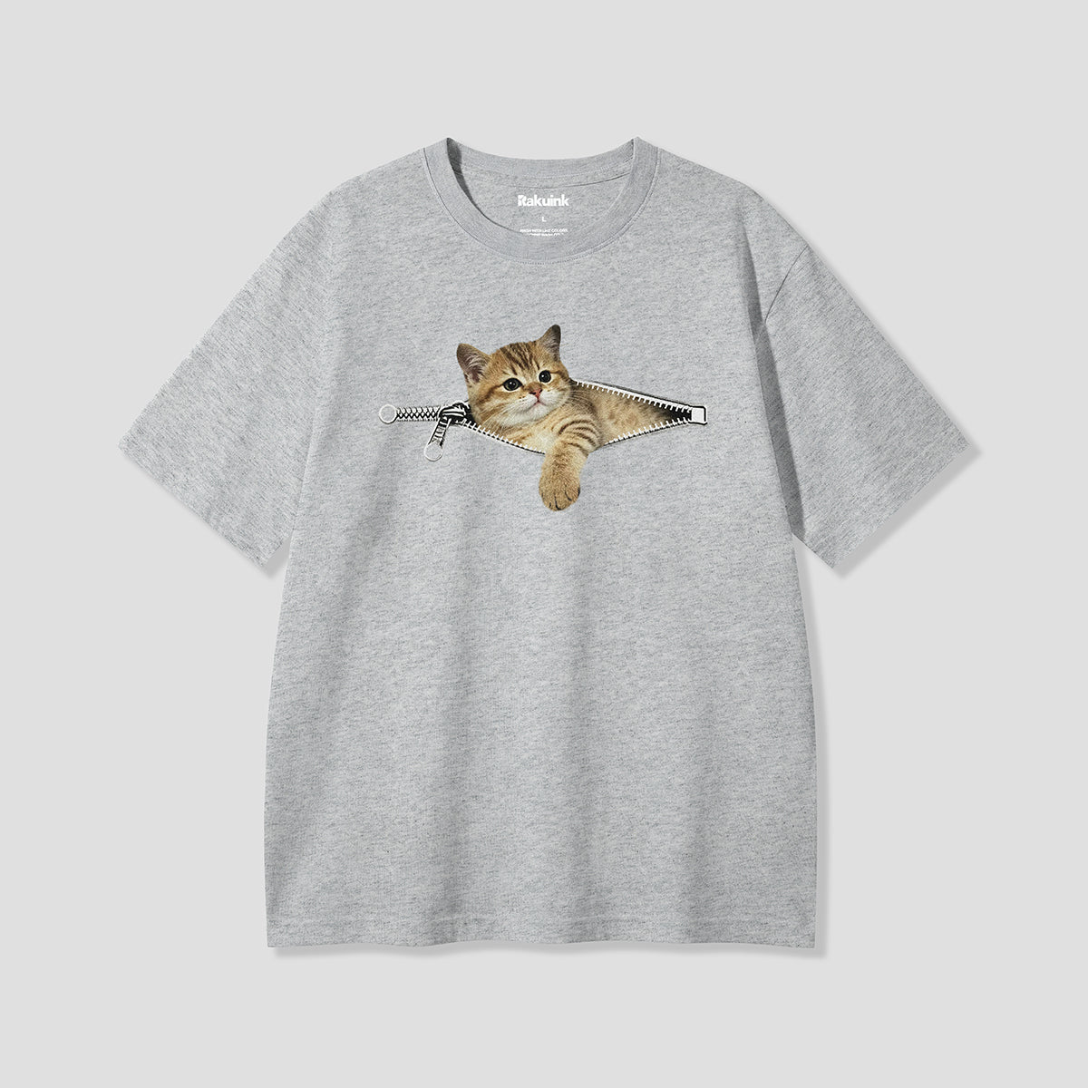 【予約】ジップアウトキャット グラフィックTシャツ