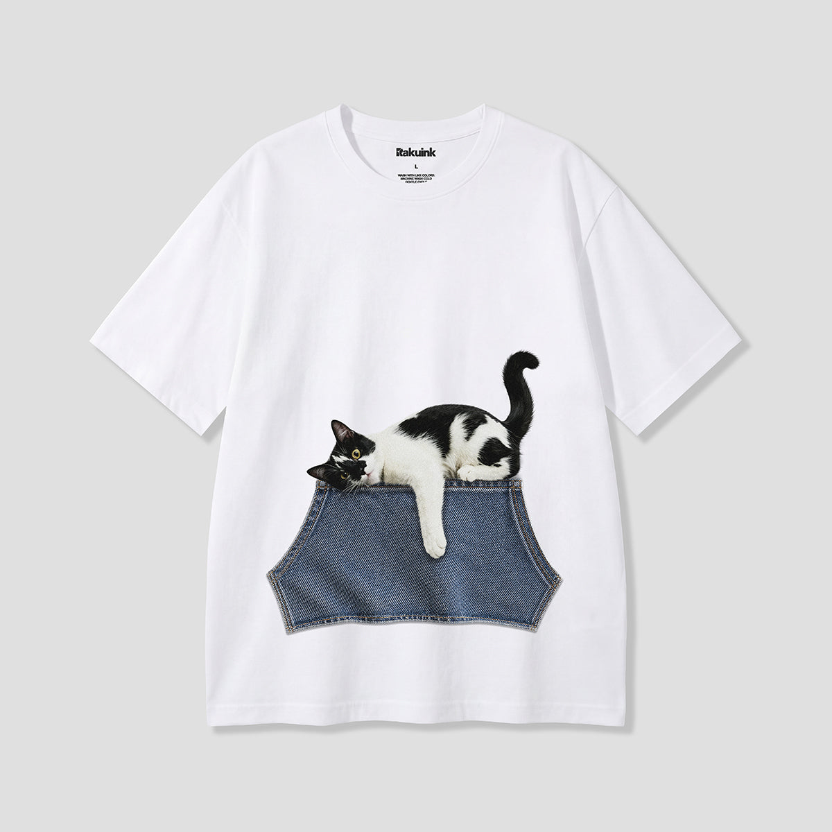 【予約】デニムポケットキャット グラフィックTシャツ