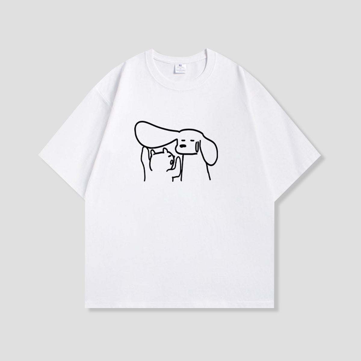 ひそひそネコとワンコ グラフィックTシャツ