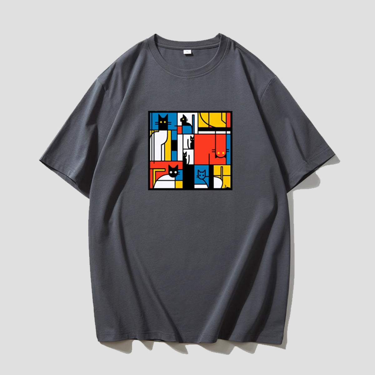 ジオメトリックキャットTシャツ