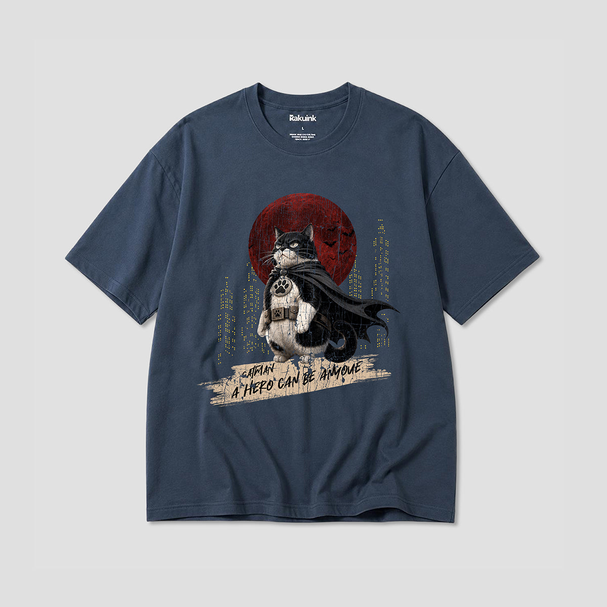 【予約】ヒーローキャット グラフィックTシャツ