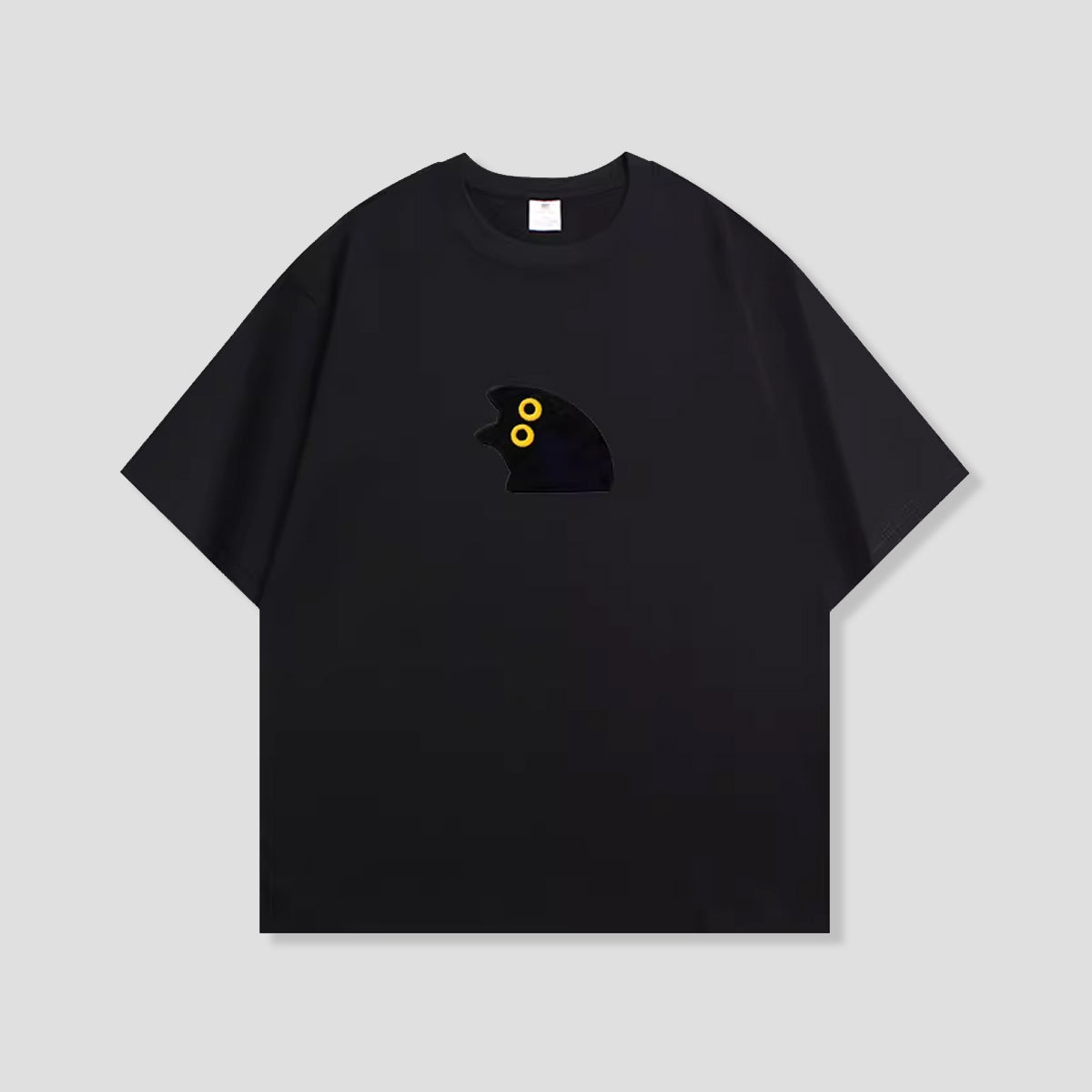 のぞき見ブラックキャット Tシャツ