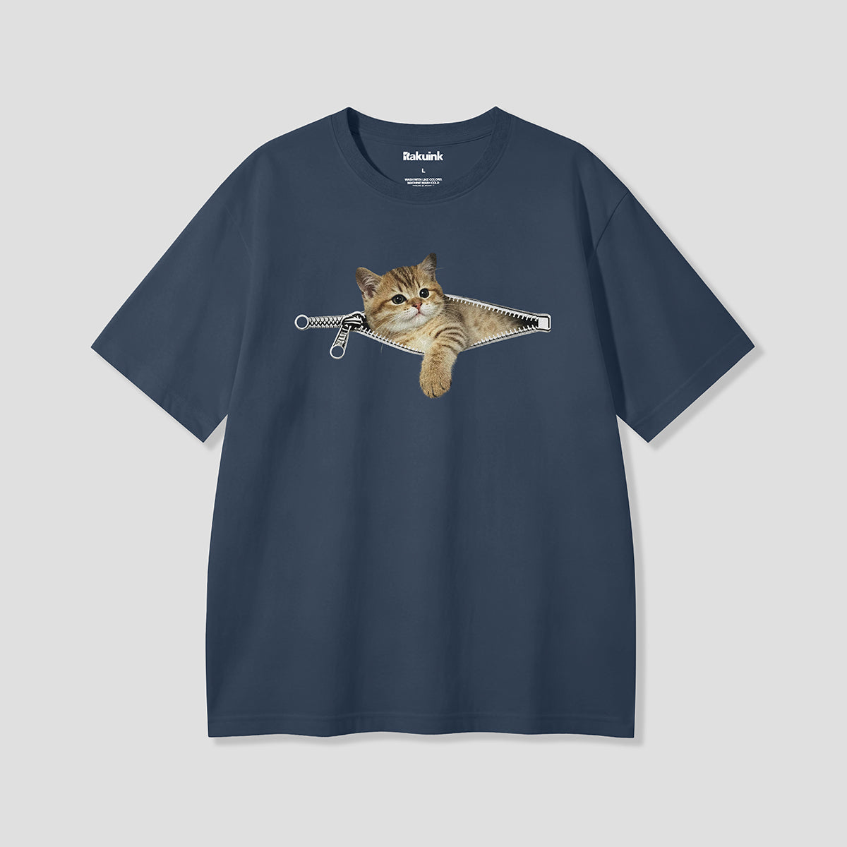 【予約】ジップアウトキャット グラフィックTシャツ