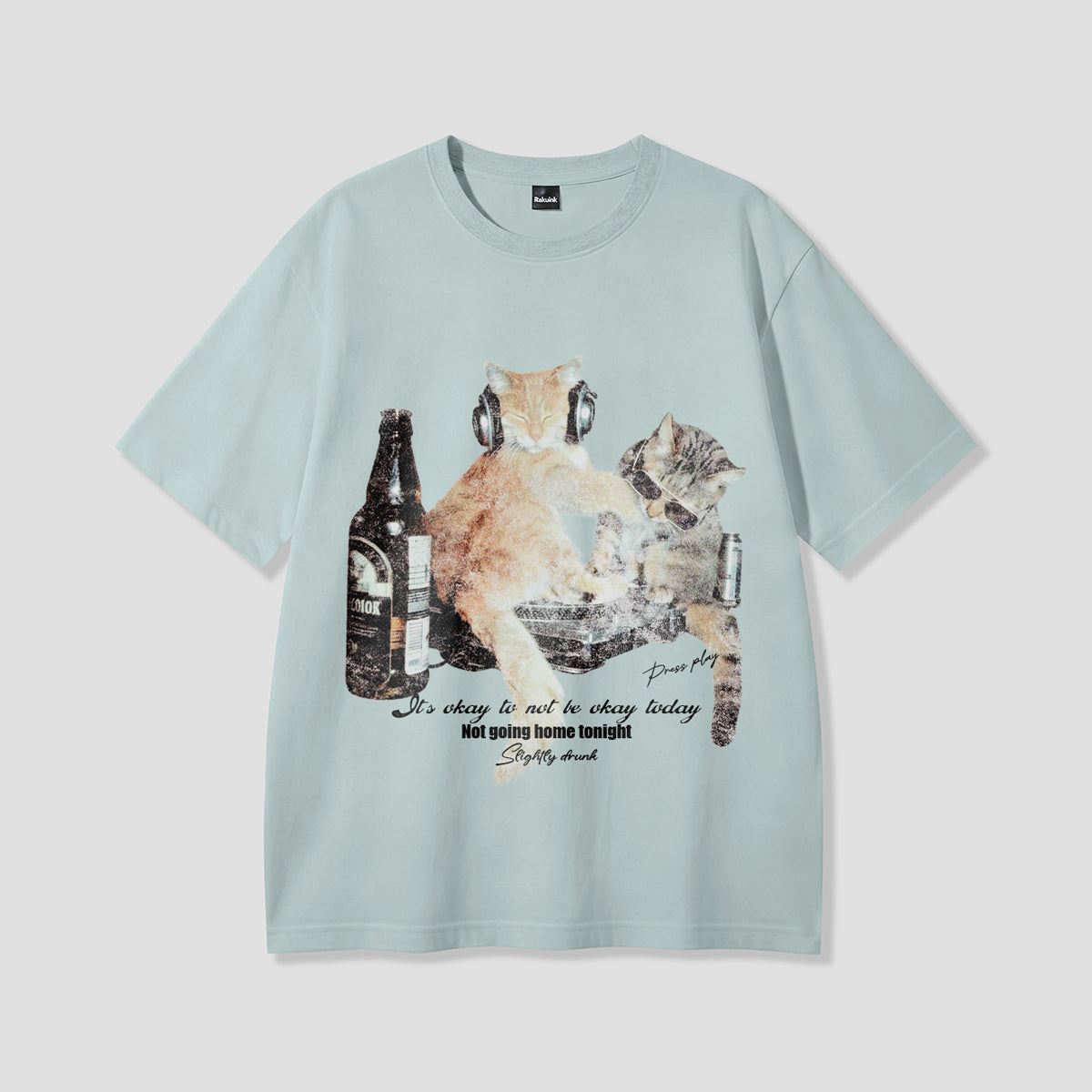 【予約】ナイトパーティーキャット グラフィックTシャツ