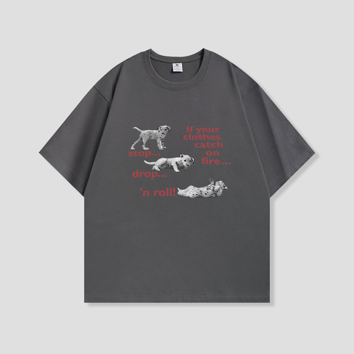 ストップロールドッグ グラフィックTシャツ