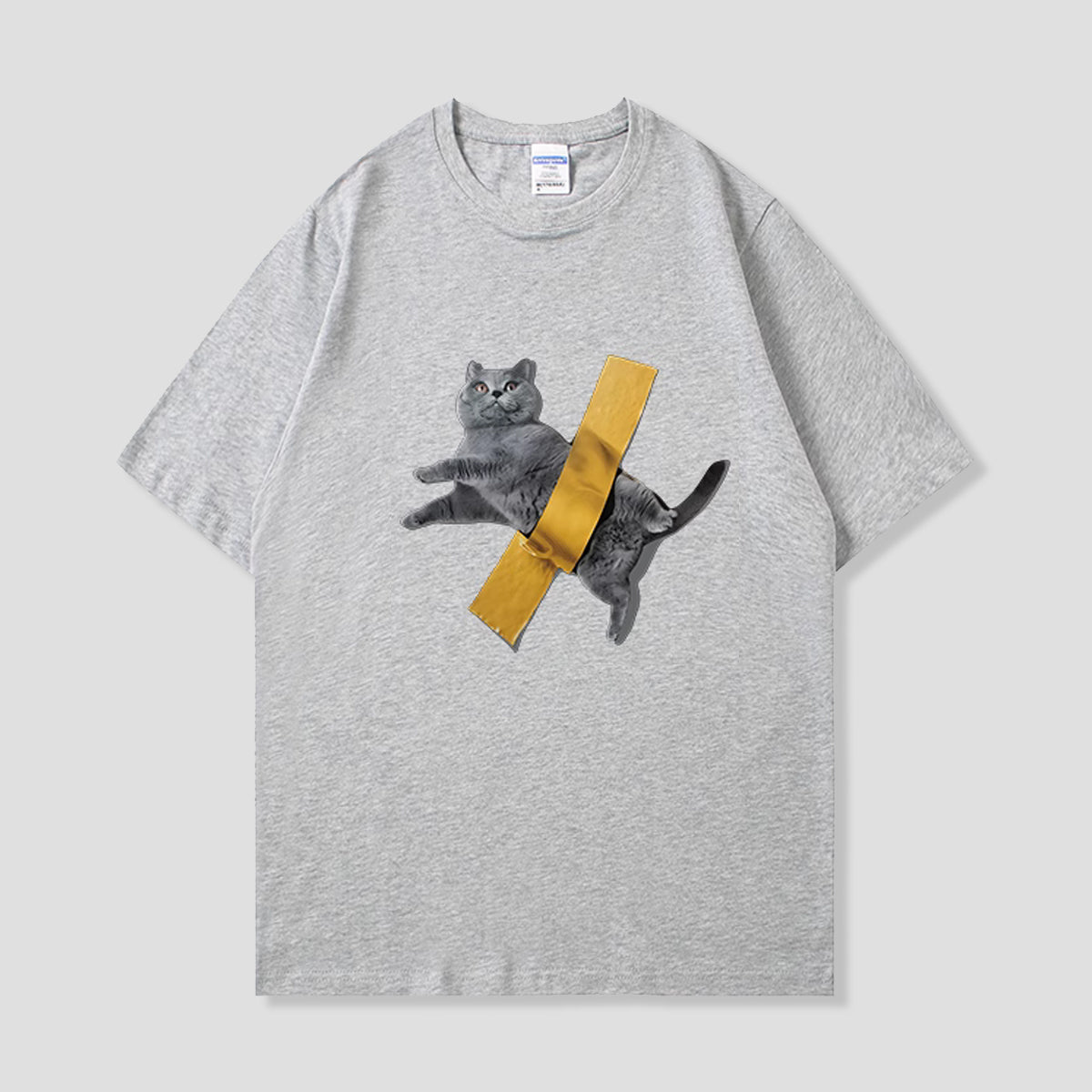 テープぐるぐるネコTシャツ