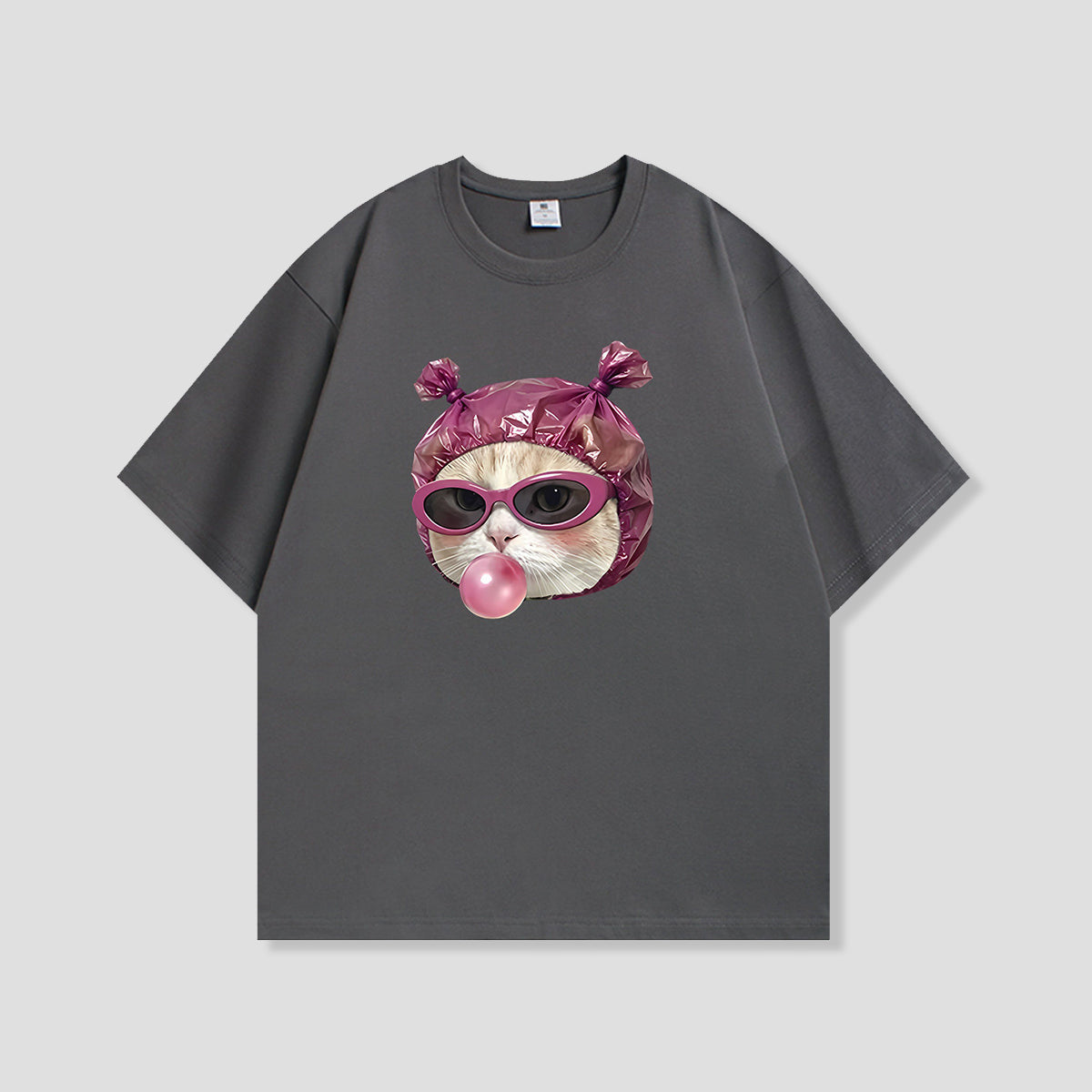 キャンディボンネットキャット グラフィックTシャツ