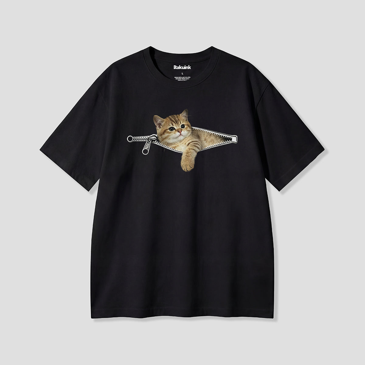 【予約】ジップアウトキャット グラフィックTシャツ