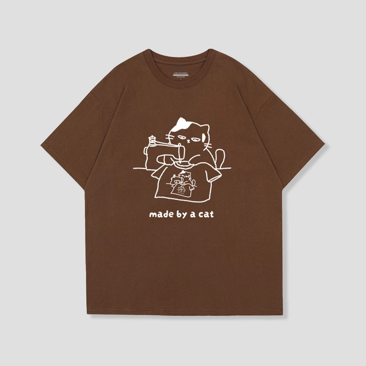 メイドバイキャット グラフィックTシャツ