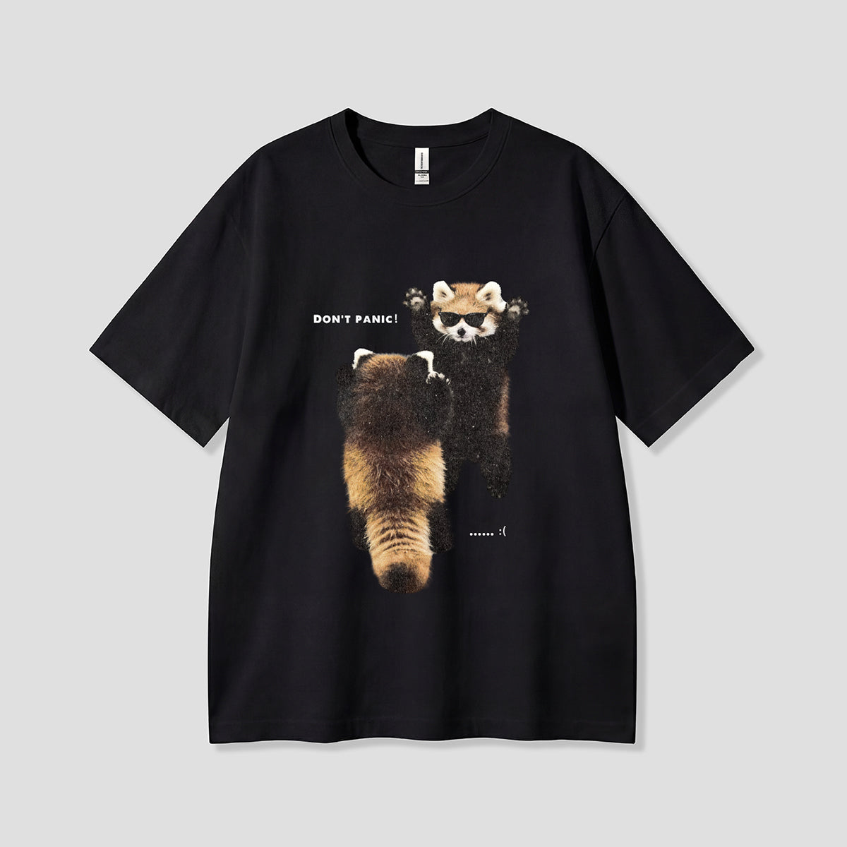 【予約】DON'T PANIC レッサーパンダ グラフィックTシャツ